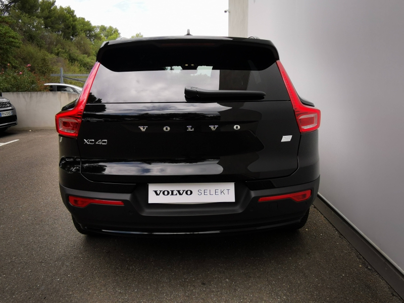 VOLVO XC40 d’occasion à vendre à Aix-en-Provence chez Volvo Aix-en-Provence (Photo 12)