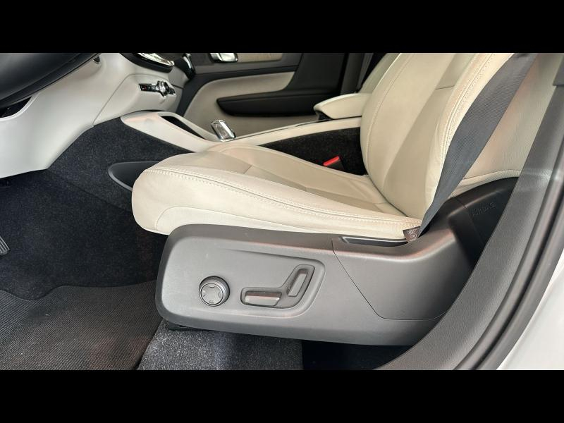 VOLVO XC40 d’occasion à vendre à AIX-EN-PROVENCE chez SUÈDE PROVENCE AUTOMOBILES (Photo 9)