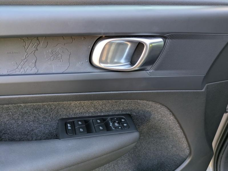 VOLVO XC40 d’occasion à vendre à AIX-EN-PROVENCE chez SUÈDE PROVENCE AUTOMOBILES (Photo 17)