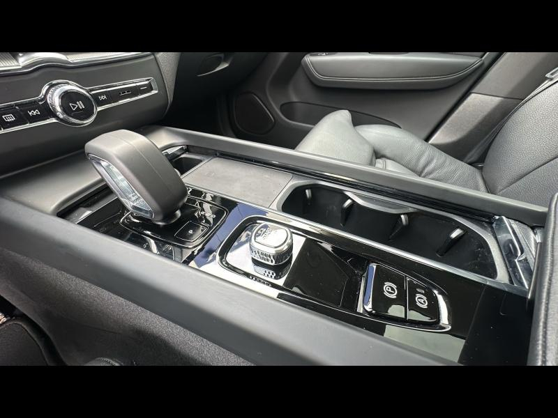 VOLVO XC60 d’occasion à vendre à AIX-EN-PROVENCE chez SUÈDE PROVENCE AUTOMOBILES (Photo 15)