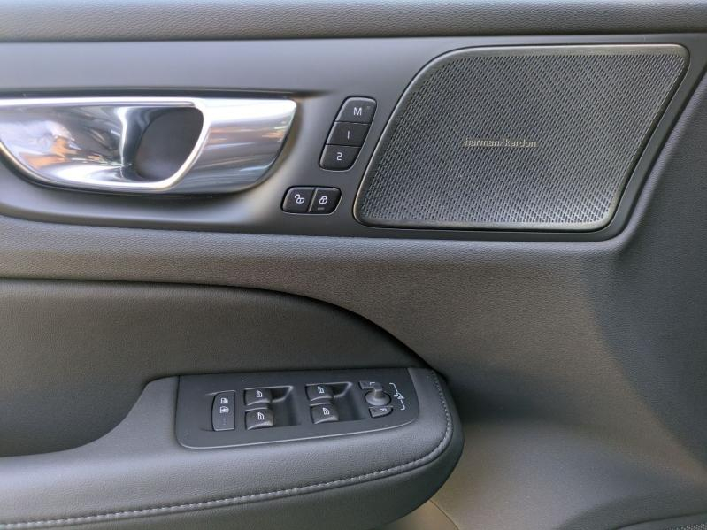 VOLVO V60 d’occasion à vendre à AIX-EN-PROVENCE chez SUÈDE PROVENCE AUTOMOBILES (Photo 19)