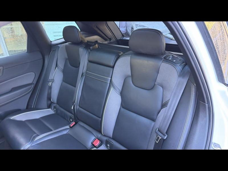 VOLVO XC60 d’occasion à vendre à AIX-EN-PROVENCE chez SUÈDE PROVENCE AUTOMOBILES (Photo 6)