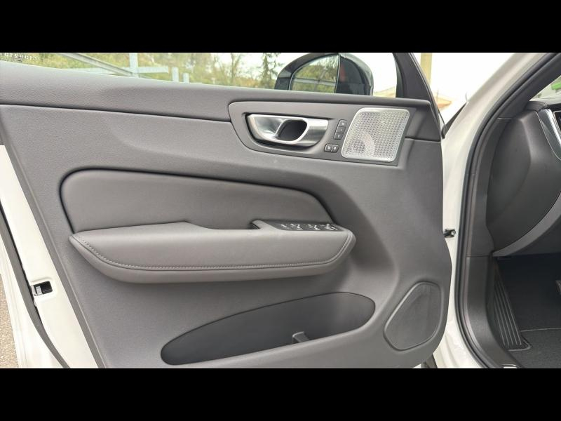 VOLVO XC60 d’occasion à vendre à AIX-EN-PROVENCE chez SUÈDE PROVENCE AUTOMOBILES (Photo 18)