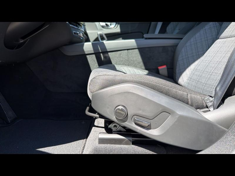 VOLVO XC60 d’occasion à vendre à AIX-EN-PROVENCE chez SUÈDE PROVENCE AUTOMOBILES (Photo 16)